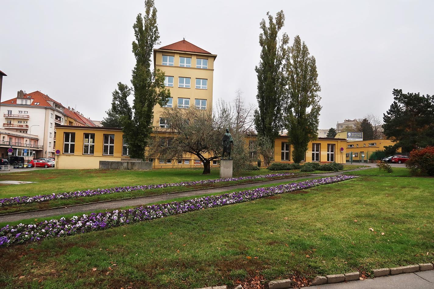 Park at 'Jeseniova' School